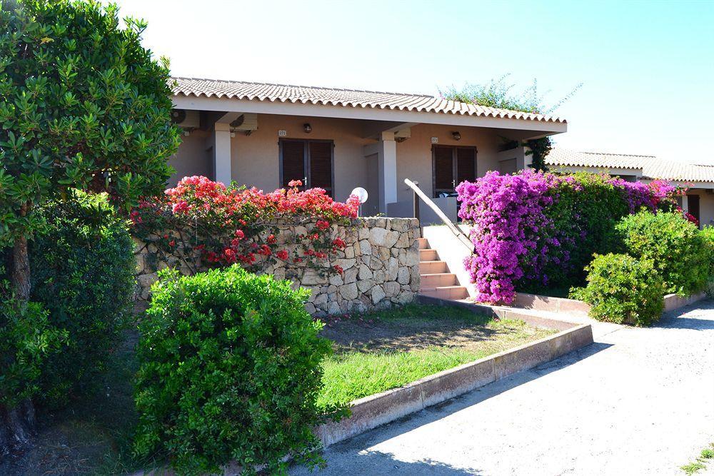 Residence Porto Mannu Палау Екстериор снимка
